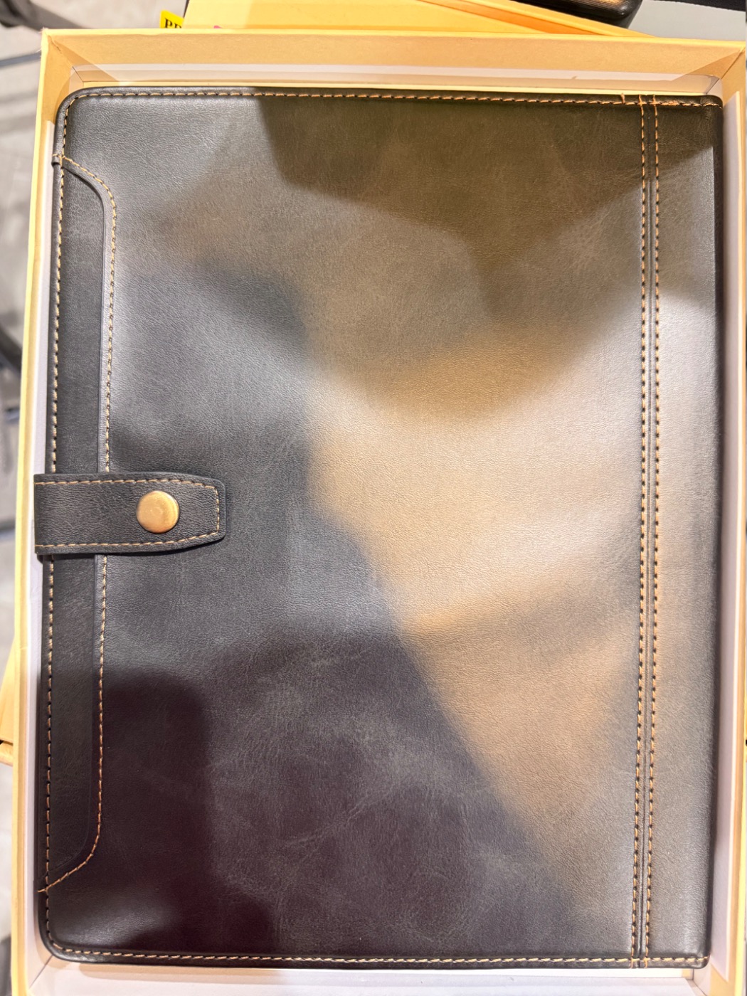 for Ipad Pro 11-inch Case M4/M5 2024/2025(Model:A3357/A3358A2836/A2837) Genuine Leather Cover Protective Shell,Auto Wake/Sleep.Black