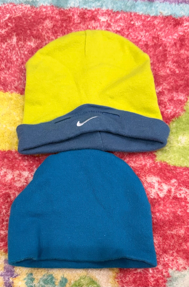 Set of 2 baby hats