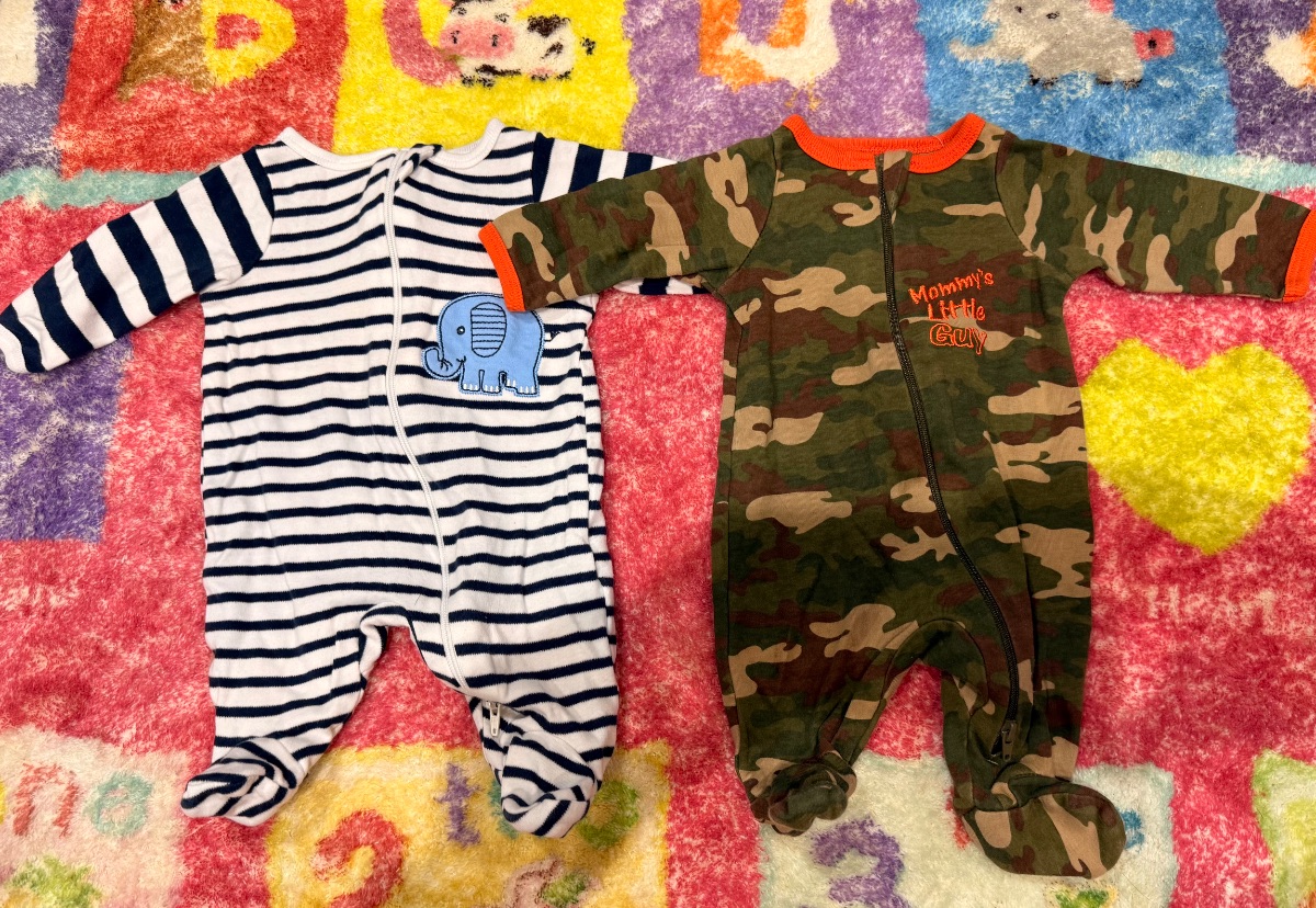 Set of 2 newborn baby sleepers