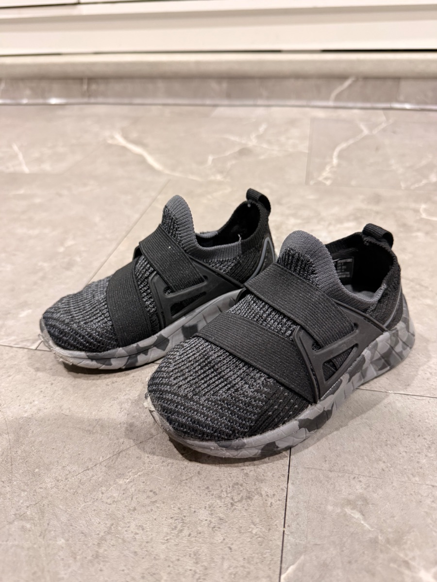 Kids Black Sneakers Size 7 US Lightweight Slip-On Toddler Shoes