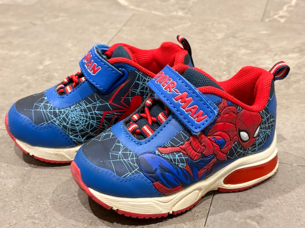 Spider-Man Kids Sneakers Size 6 US Toddler Shoes Marvel Light-Up Style