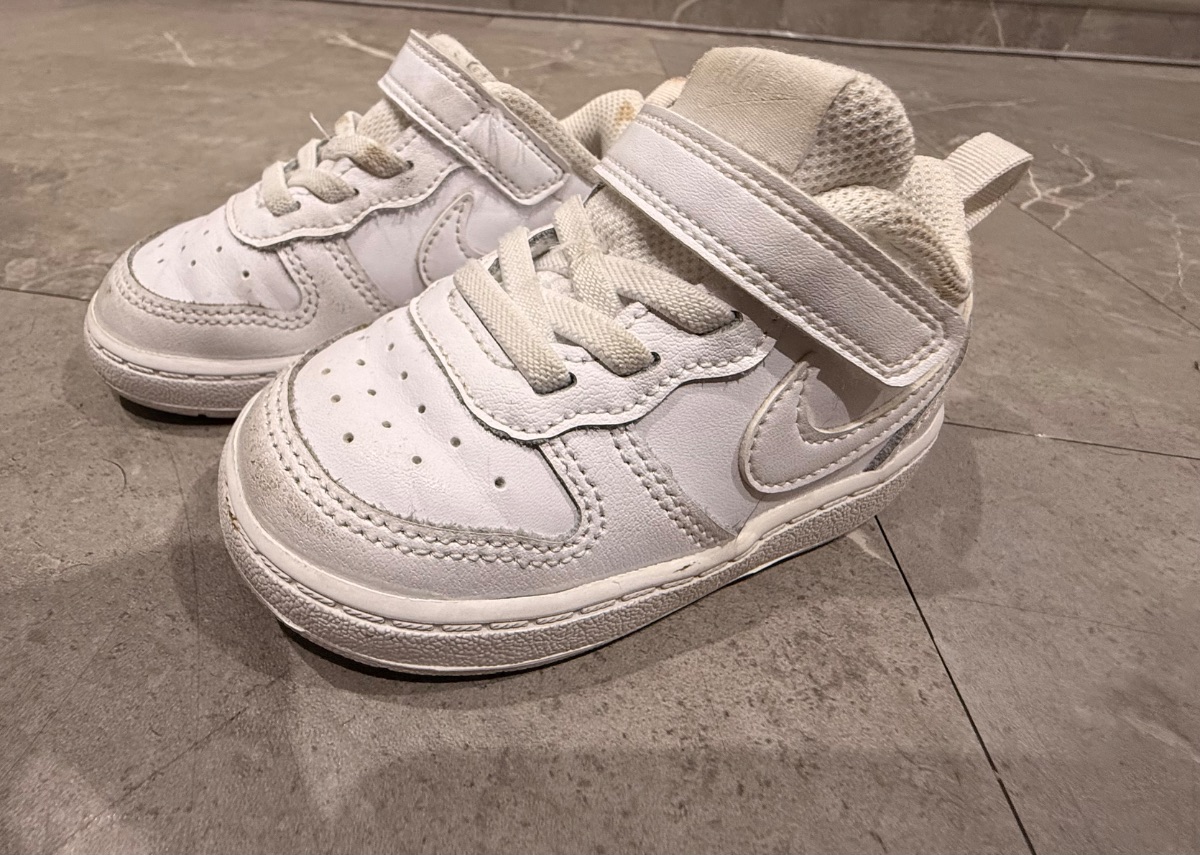 Nike Toddler White Sneakers Size 6C Kids Shoes Hook & Loop Casual Shoes