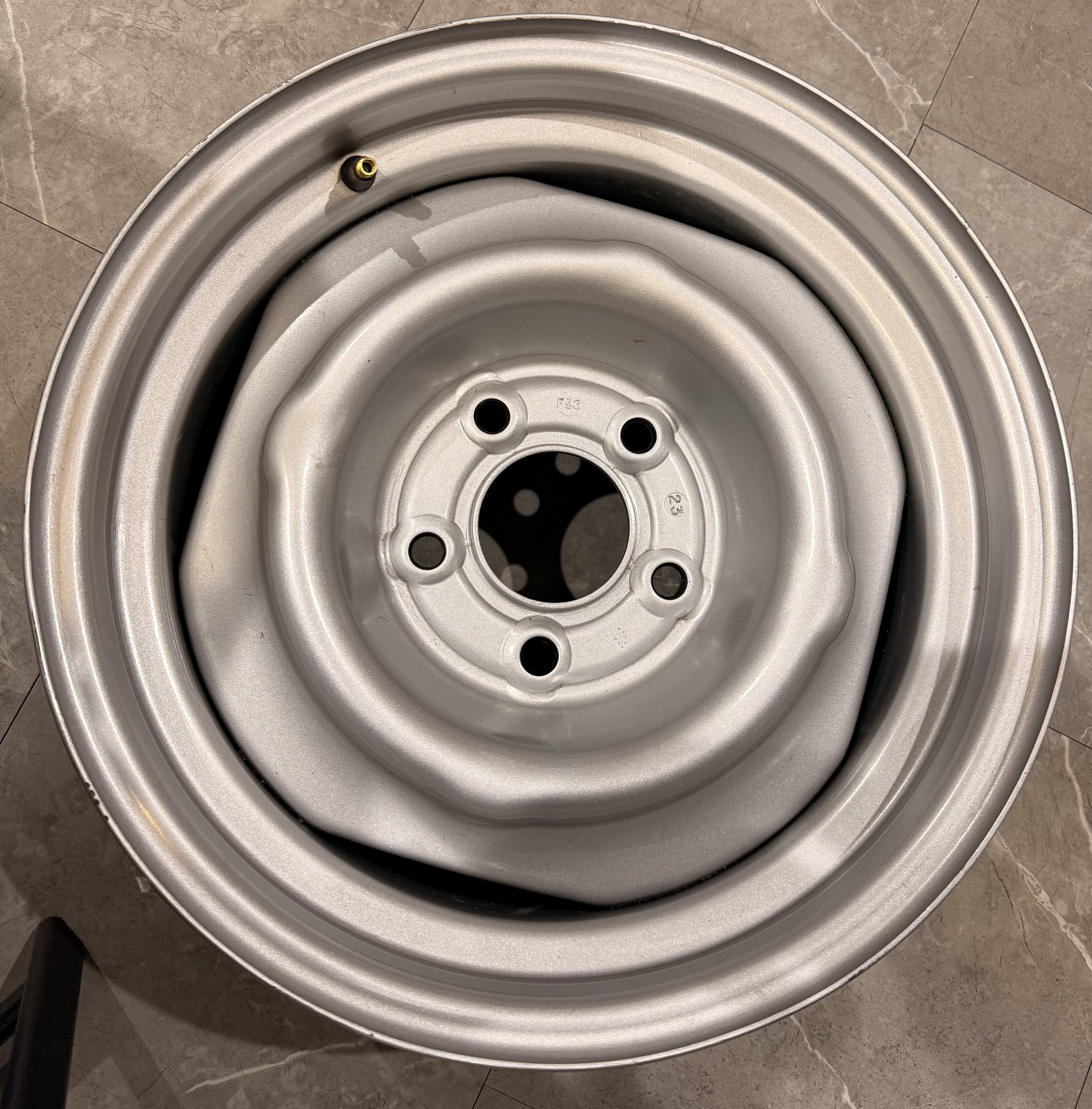 Rin de Acero 15” 5 Lug OEM – 15x6 | Patrón 5x114.3 (5x4.5)